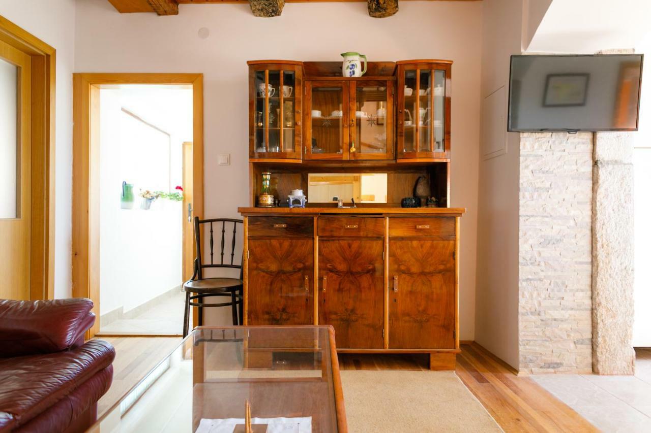 Apartment Ane Kras ภายนอก รูปภาพ
